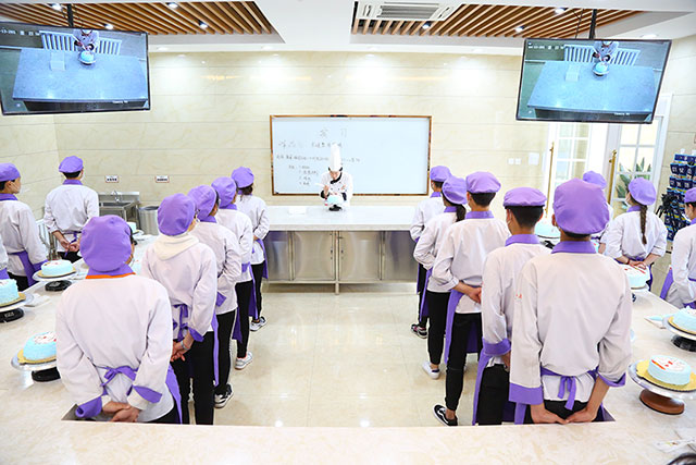 ��������רҵ��ʦʾ������