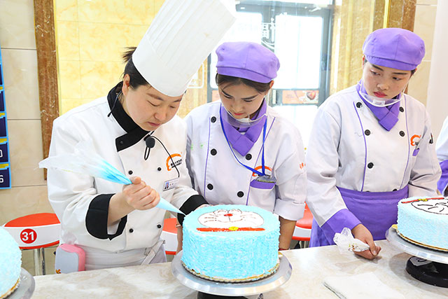 ��������רҵ��ʦ�ְ��ֽ�ѧ