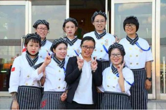 �������¶������Ի�һ�� ־�ڶ���