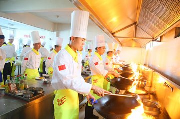 �����ͺ����¶���ѧ��ʦ����ҵ�������ö���Ǯ��